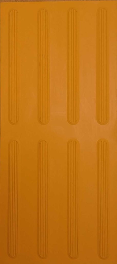 פס מוביל PVC כתום 60 × 30 cm